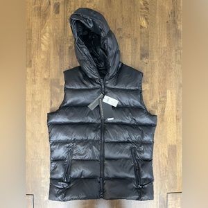 Banana Republic Puffer Vest Black Medium